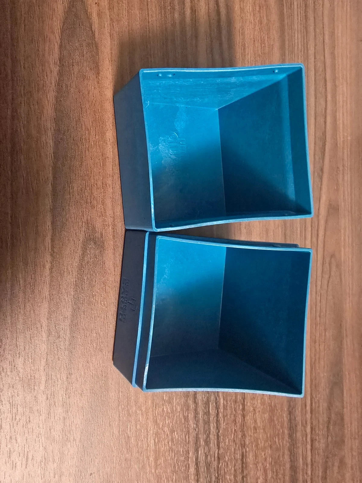 Ultimate Guard Boulder 100+ Deck Case – Return to Earth Sapphire